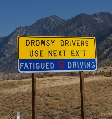 A sign in Utah discouraging drowsy driving