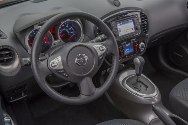 2015 Nissan Juke interior