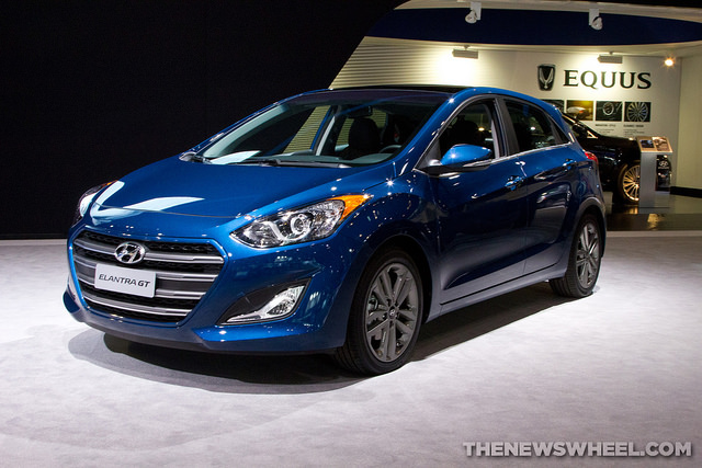 blue 2016 Hyundai Elantra GT at 2015 Chicago Auto Show