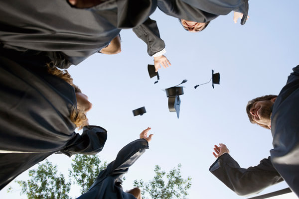 Chrysler gives us 10 good reasons for college grads to buy the 2015 Chrysler 200