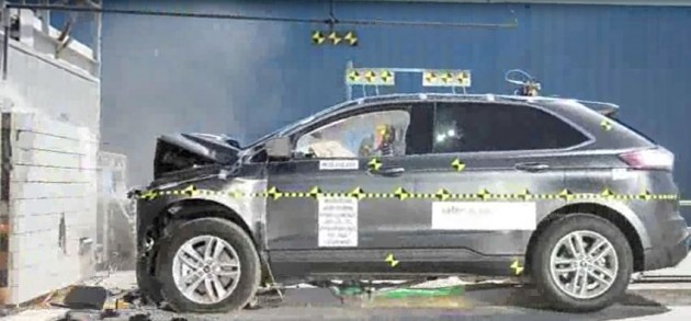 2015 Edge Crash Test