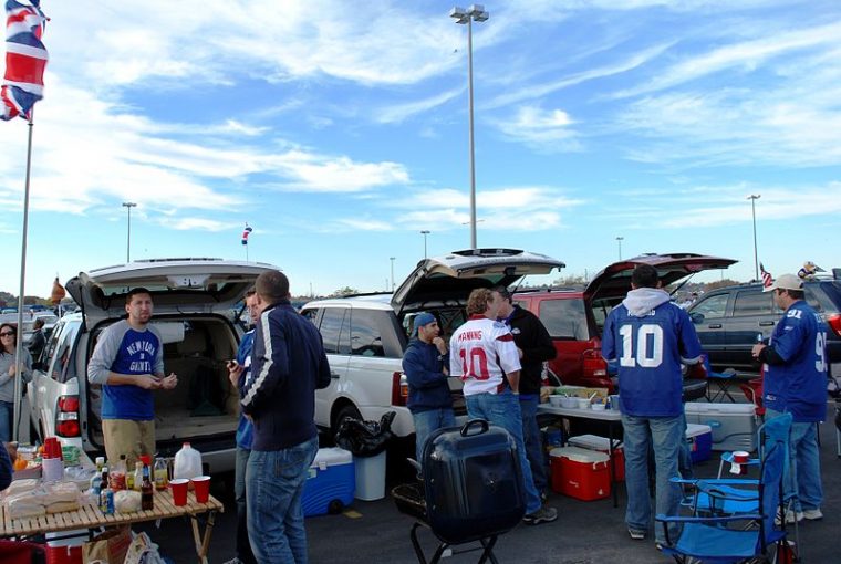 how to properly tailgate - getting a good spot