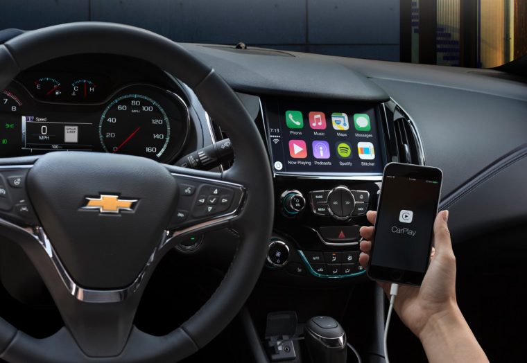 The new Cruze's Apple CarPlay at work