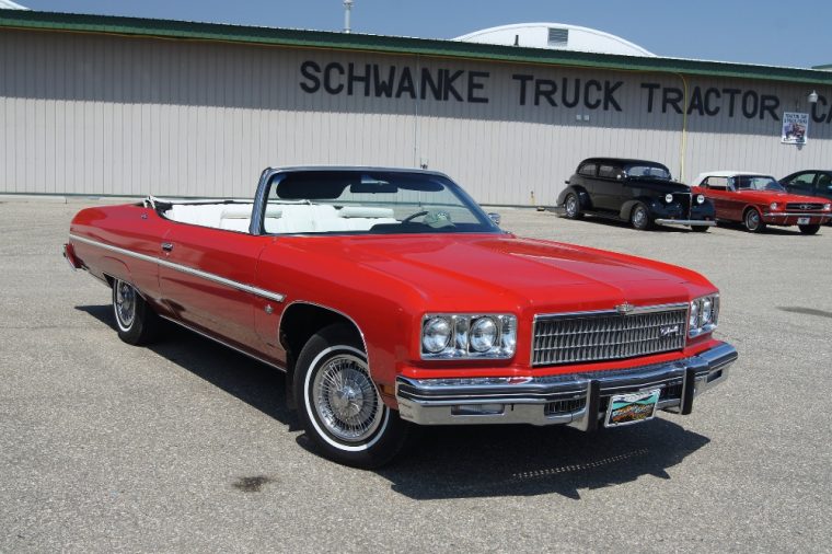 1975 Chevrolet Caprice Classic convertible Photo: Greg Gjerdingen