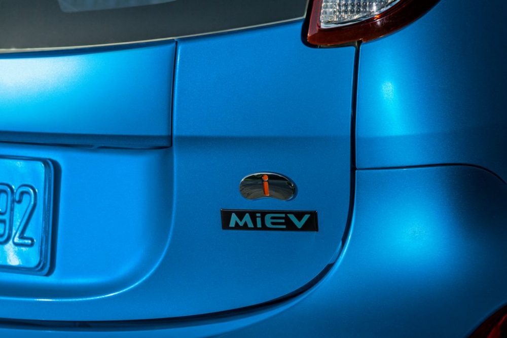 Mitsubishi i-MiEV badge