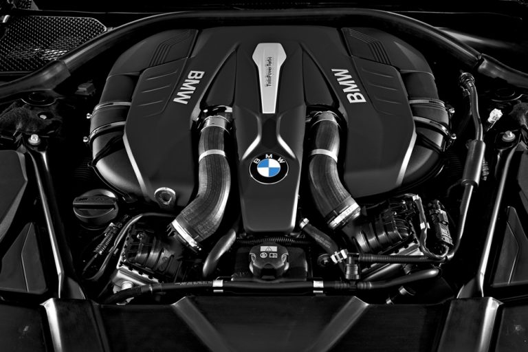 2016 BMW 7 Series Engine