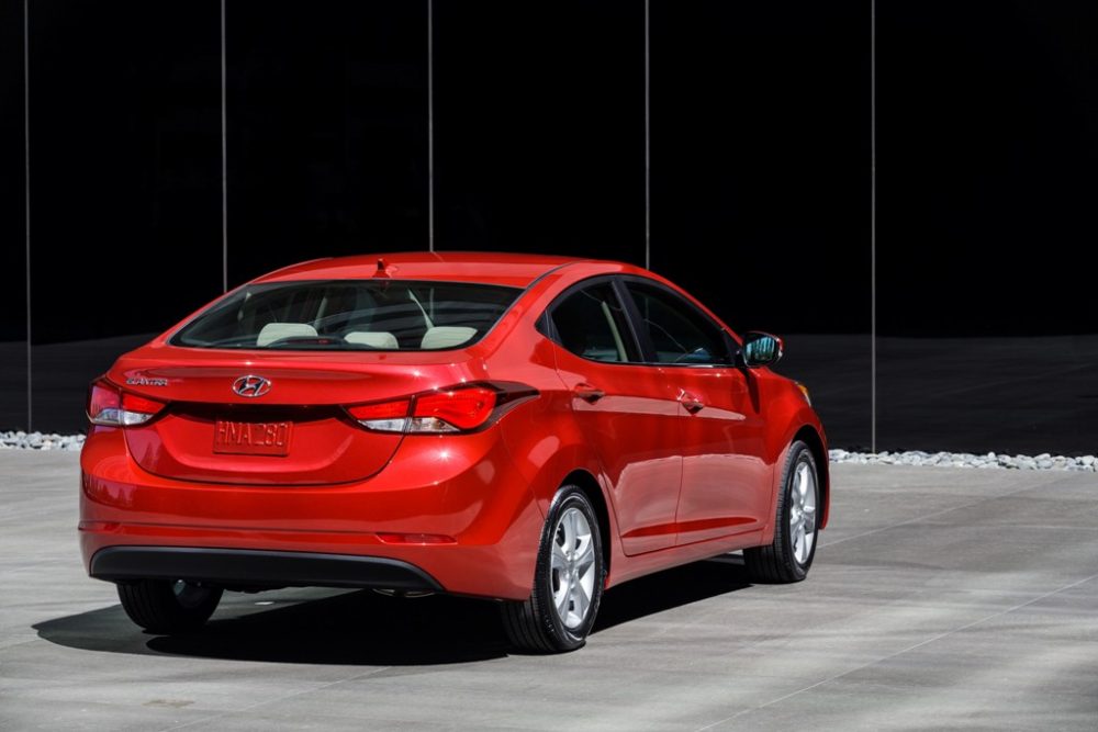 2016 Hyundai Elantra Sedan overview