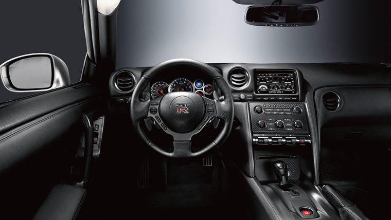 2016 Nissan GT-R Interior Steering wheel