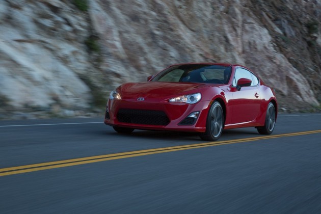 2016 Scion FR-S overview