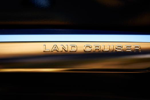 2016 Toyota Land Cruiser