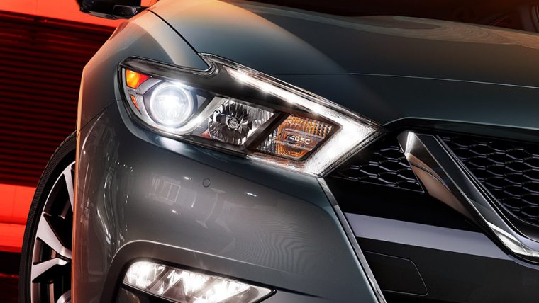 2016-nissan-maxima-signature-lighting-LED-detail-large