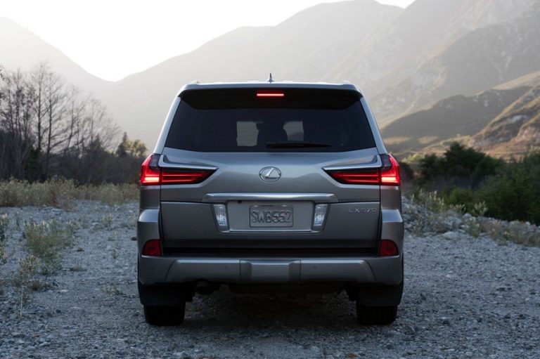 2016 Lexus LX 570