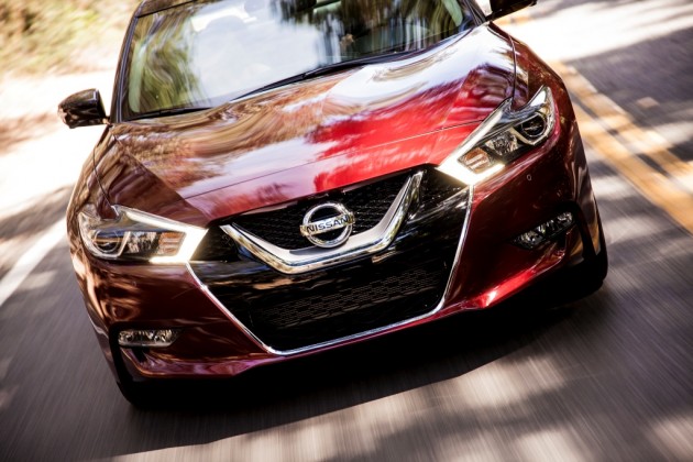 2016 Nissan Maxima Close shot front