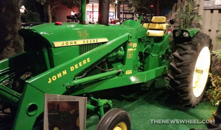 Graceland-Elvis-Presley-Automobile-Museum-John-Deere-Tractor