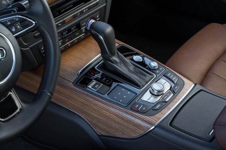 2016 Audi A7 Gear Shift