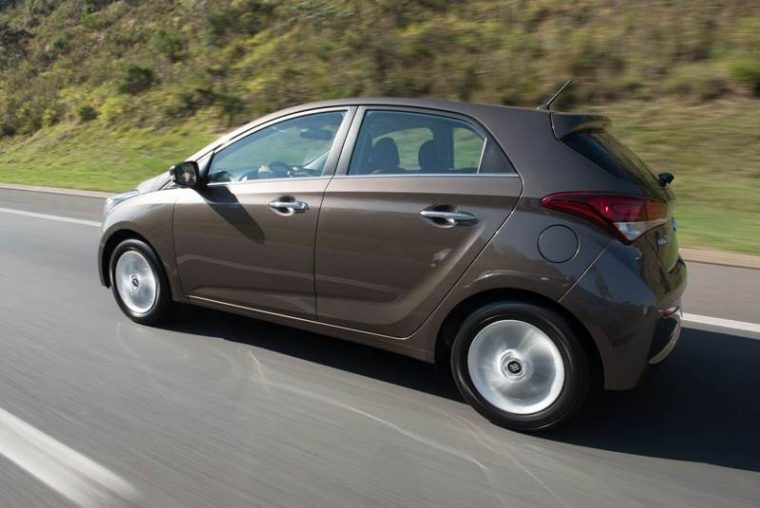 2016 Hyundai HB20 redesign Brazil debut side view