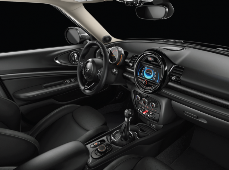 2016 MINI Clubman interior