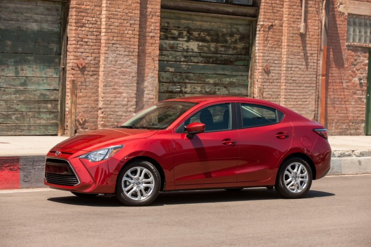 2016 Scion iA overview