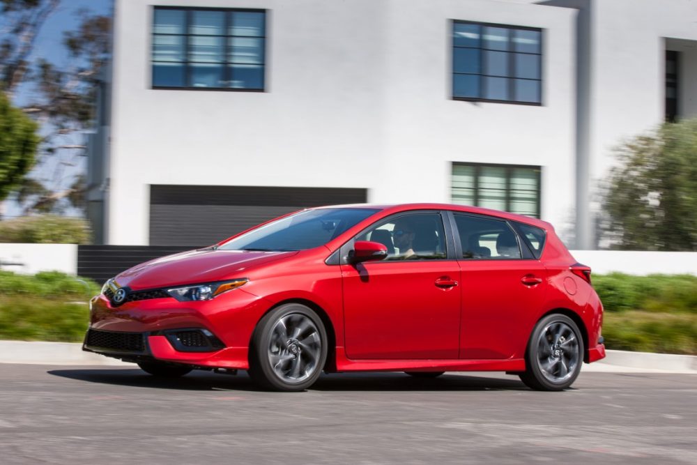 2016 Scion iM overview