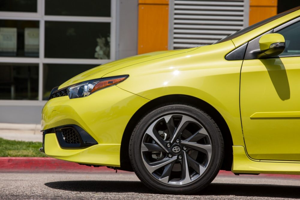 2016 Scion iM overview