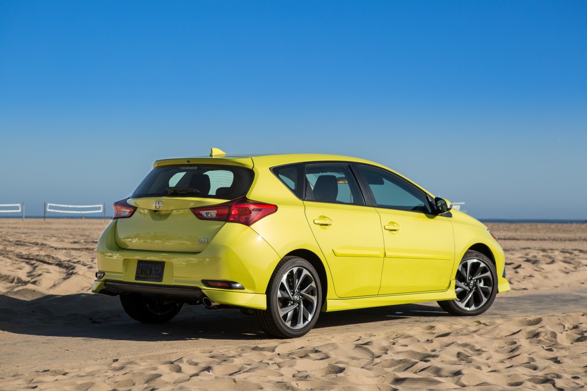 2016 Scion iM overview