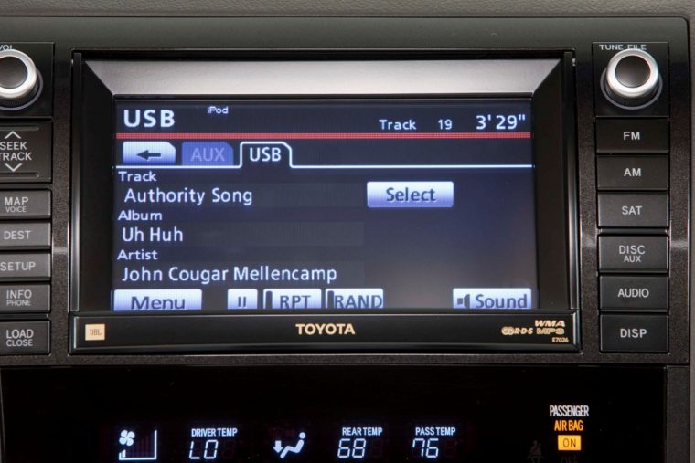 2016 Toyota Sequoia SiriusXM