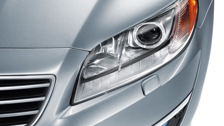 Active Dual Xenon Headlights w/Washers come with the 2016 Volvo S80