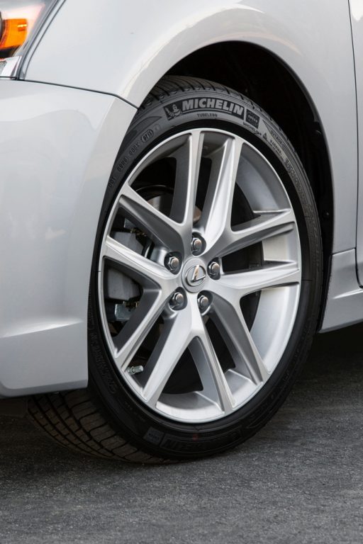 2016 Lexus CT Hybrid wheel