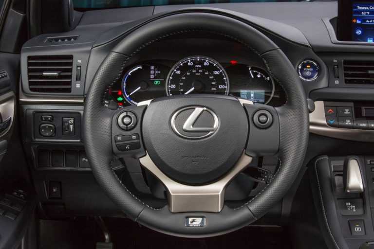 2016 Lexus CT Hybrid driver view