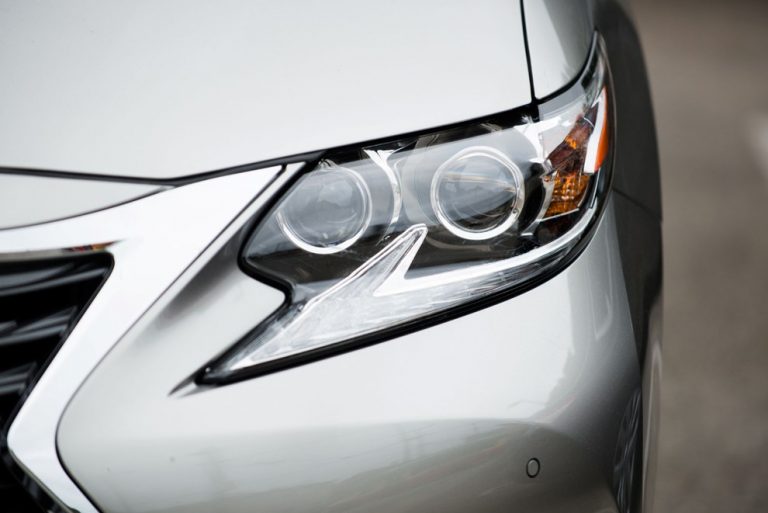 2016 Lexus ES Headlight