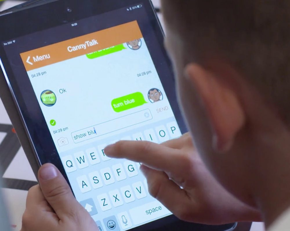 Using Cannytalk app Cannybot Robotic toy car