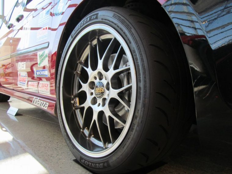 2005 Honda Racing Odyssey van tire