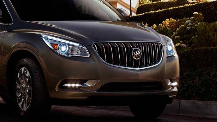 Check out the powerful grille design of the 2016 Buick Enclave