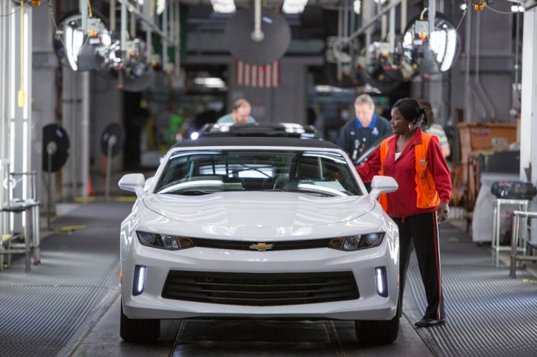 2016 Chevy Camaro rolls off assembly line