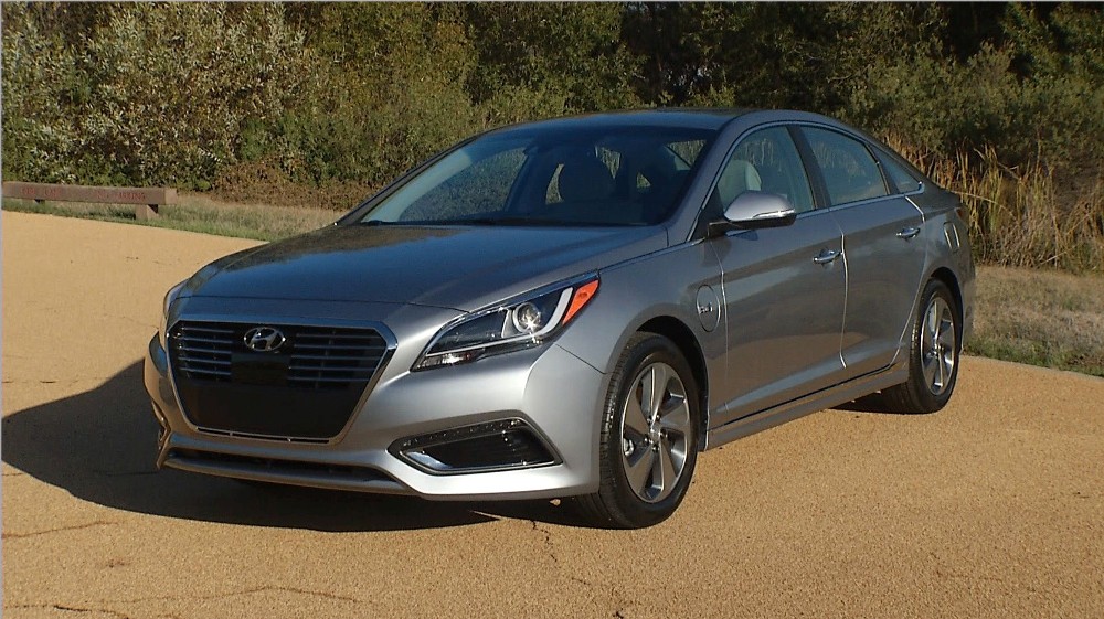 2016 Hyundai Sonata Hybrid Overview - The News Wheel