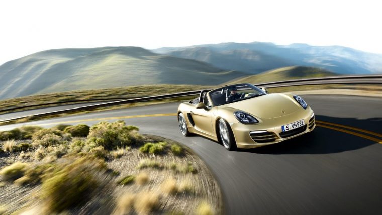 The 2016 Porsche Boxster comes available with numerous exterior color options.