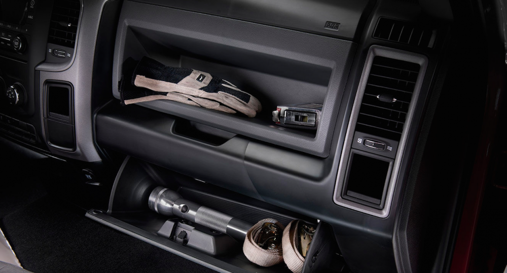 2016 Ram 1500 Glove Box