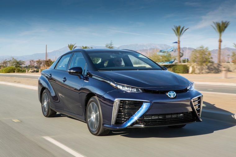 2016 Toyota Mirai overview