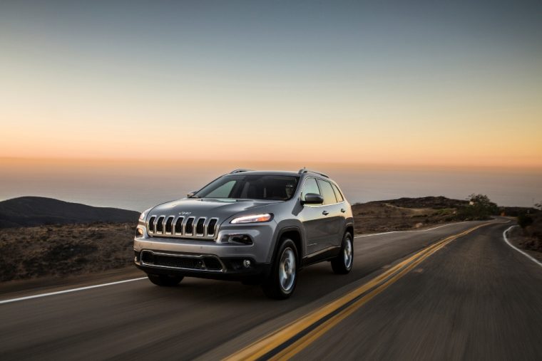 2016 Jeep Cherokee Driving