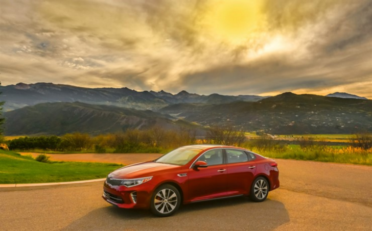 2016 Kia Optima Silhouette