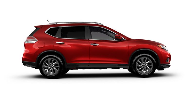 2016 Nissan Rogue Side