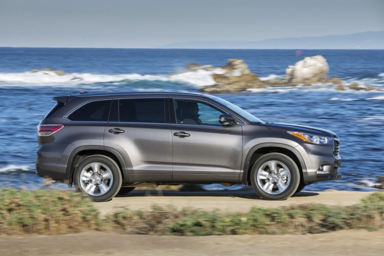 2016 Toyota Highlander overview