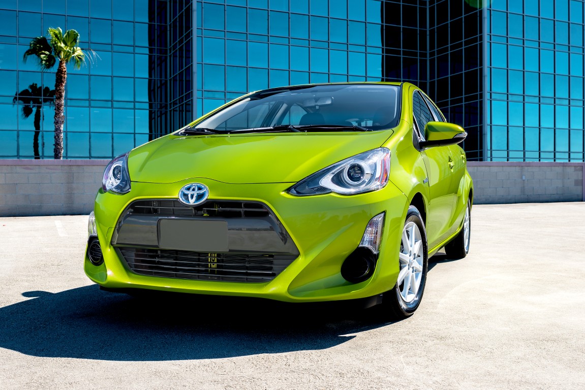 2016 Toyota Prius c Overview - The News Wheel