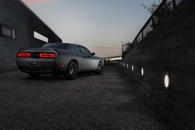 2016 Dodge Challenger Back End Silhouette