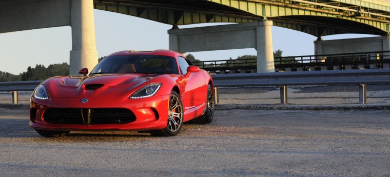 2016 Dodge Viper Front View