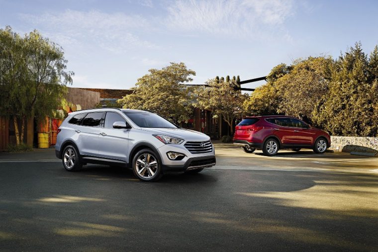 Exterior of the graceful 2016 Hyundai Santa Fe Sport