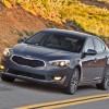 2016 Kia Cadenza Driving