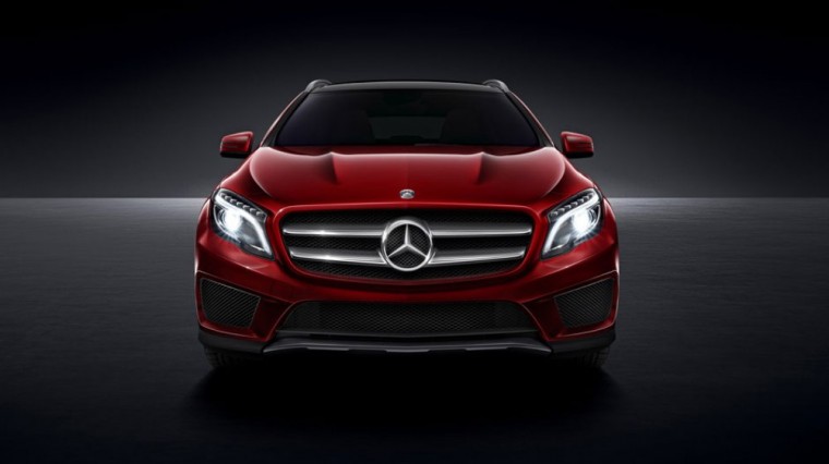 The base trim of the 2016 Mercedes-Benz GLA comes with a 2.0-liter turbo inline four-cylinder engine and seven-speed dual-clutch automatic transmission with shift paddles