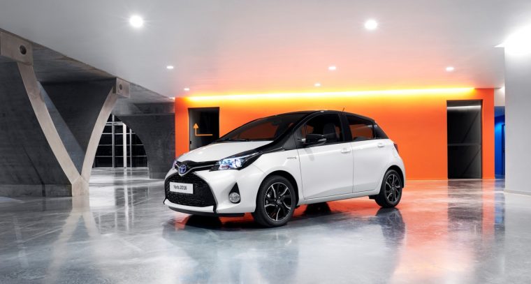 2016 Toyota Yaris Bi-Tone UK