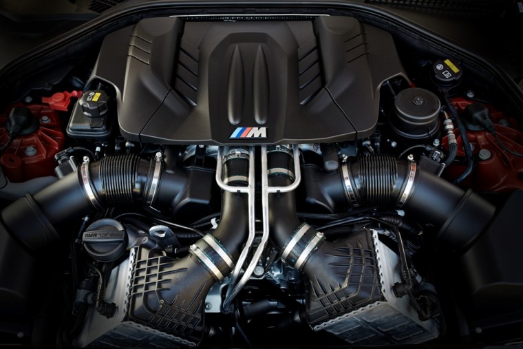 2016 BMW M6 Engine